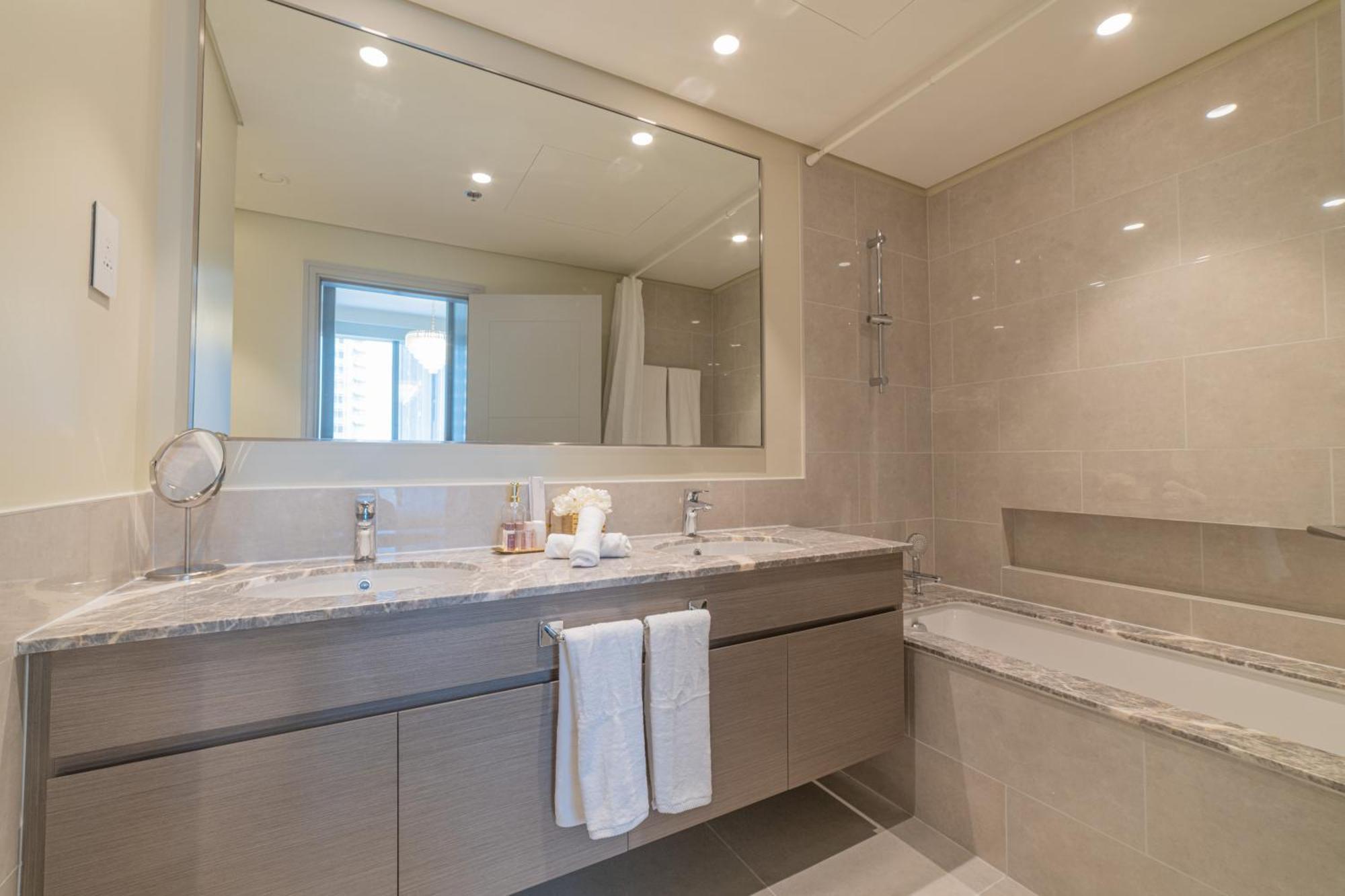 First Class 2Br With Full Dubai Boulevard View ภายนอก รูปภาพ